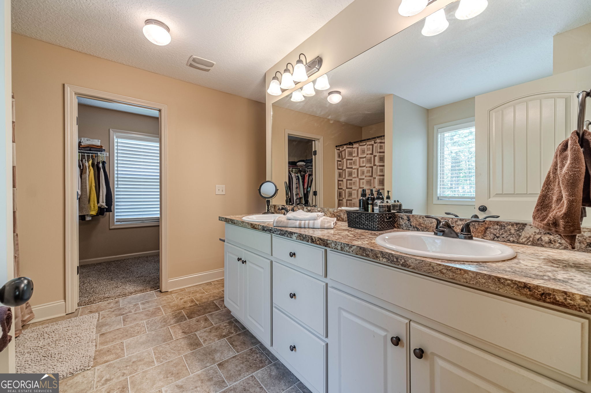 801 Rouse Circle Hoschton GA 30548