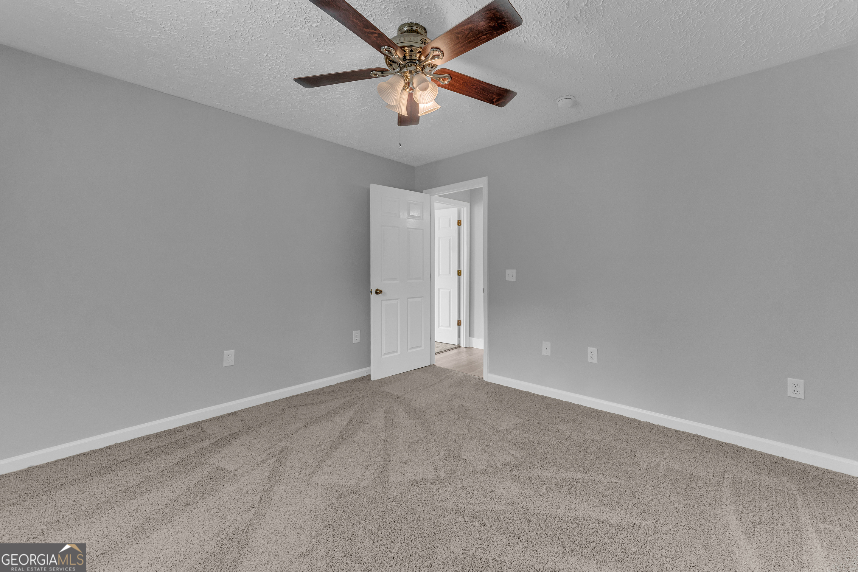 99 Parker Street Carnesville GA 30521