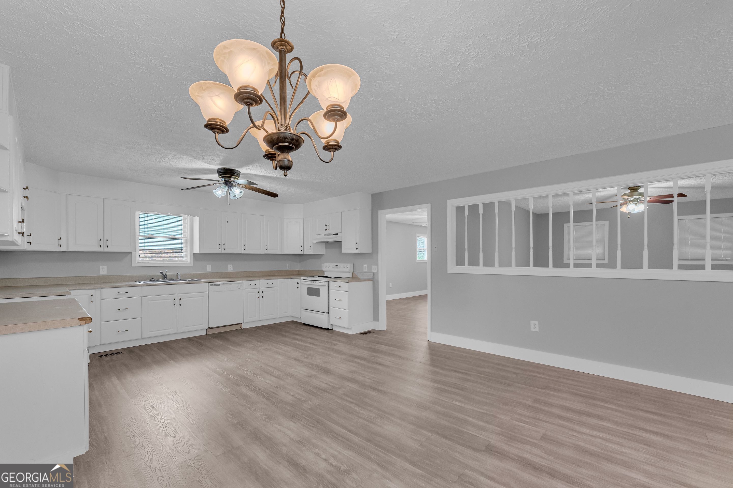 99 Parker Street Carnesville GA 30521