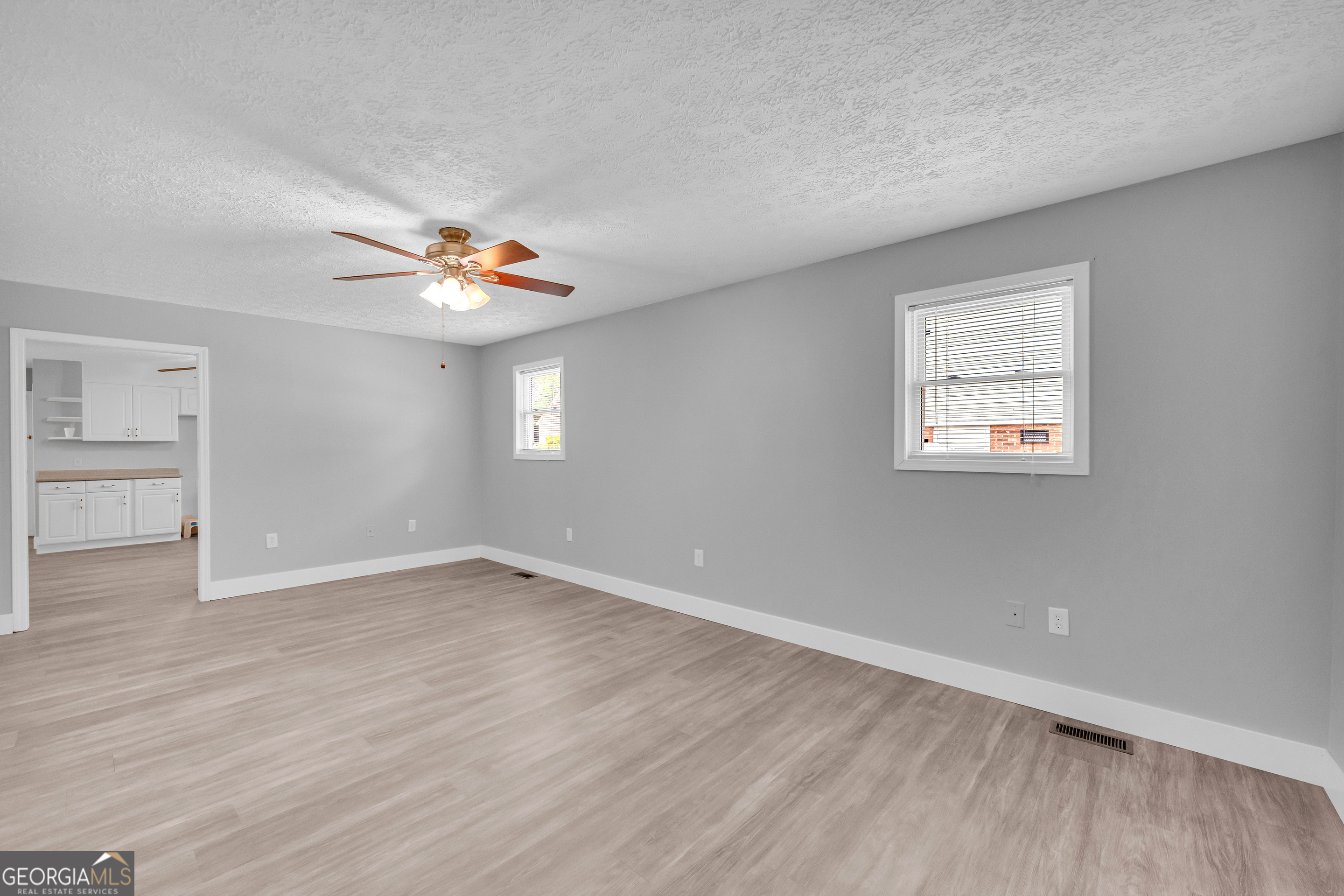 99 Parker Street Carnesville GA 30521