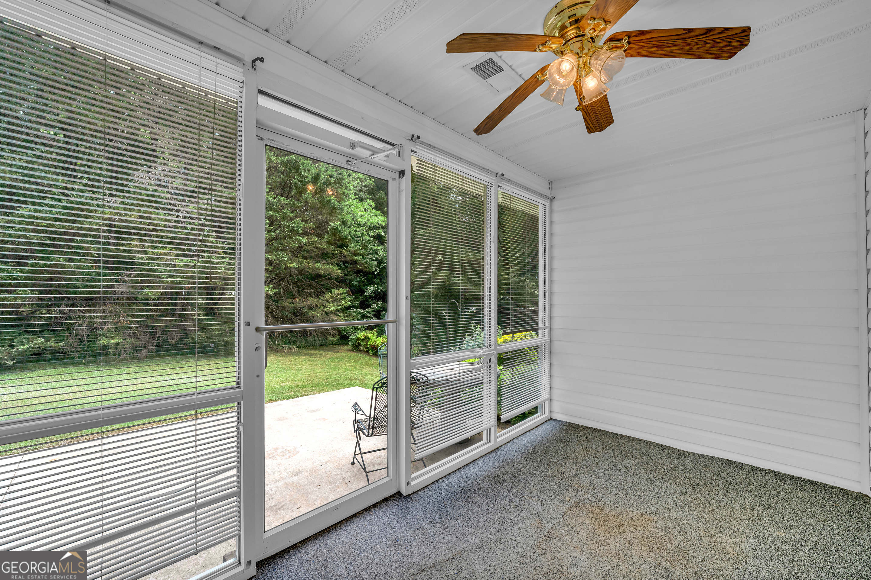 99 Parker Street Carnesville GA 30521