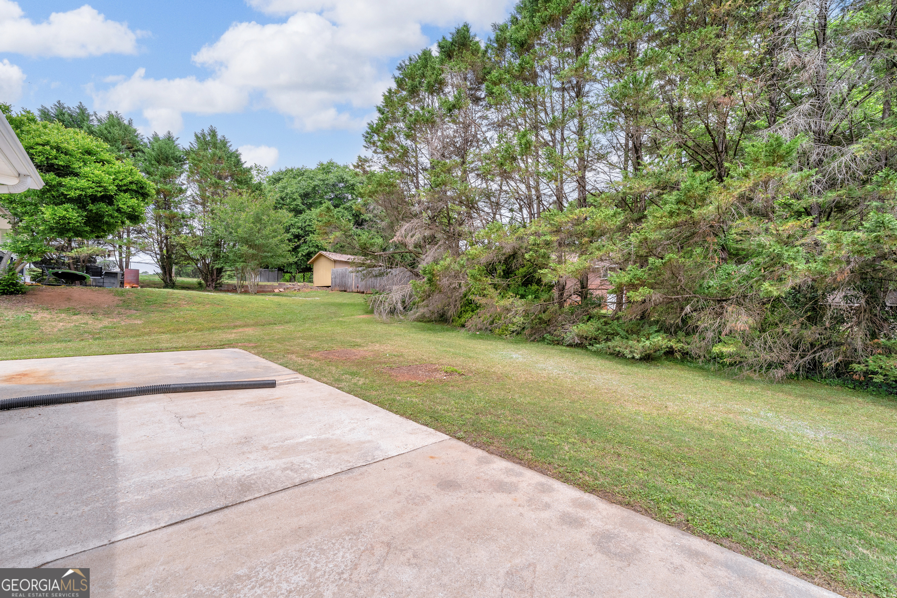 99 Parker Street Carnesville GA 30521
