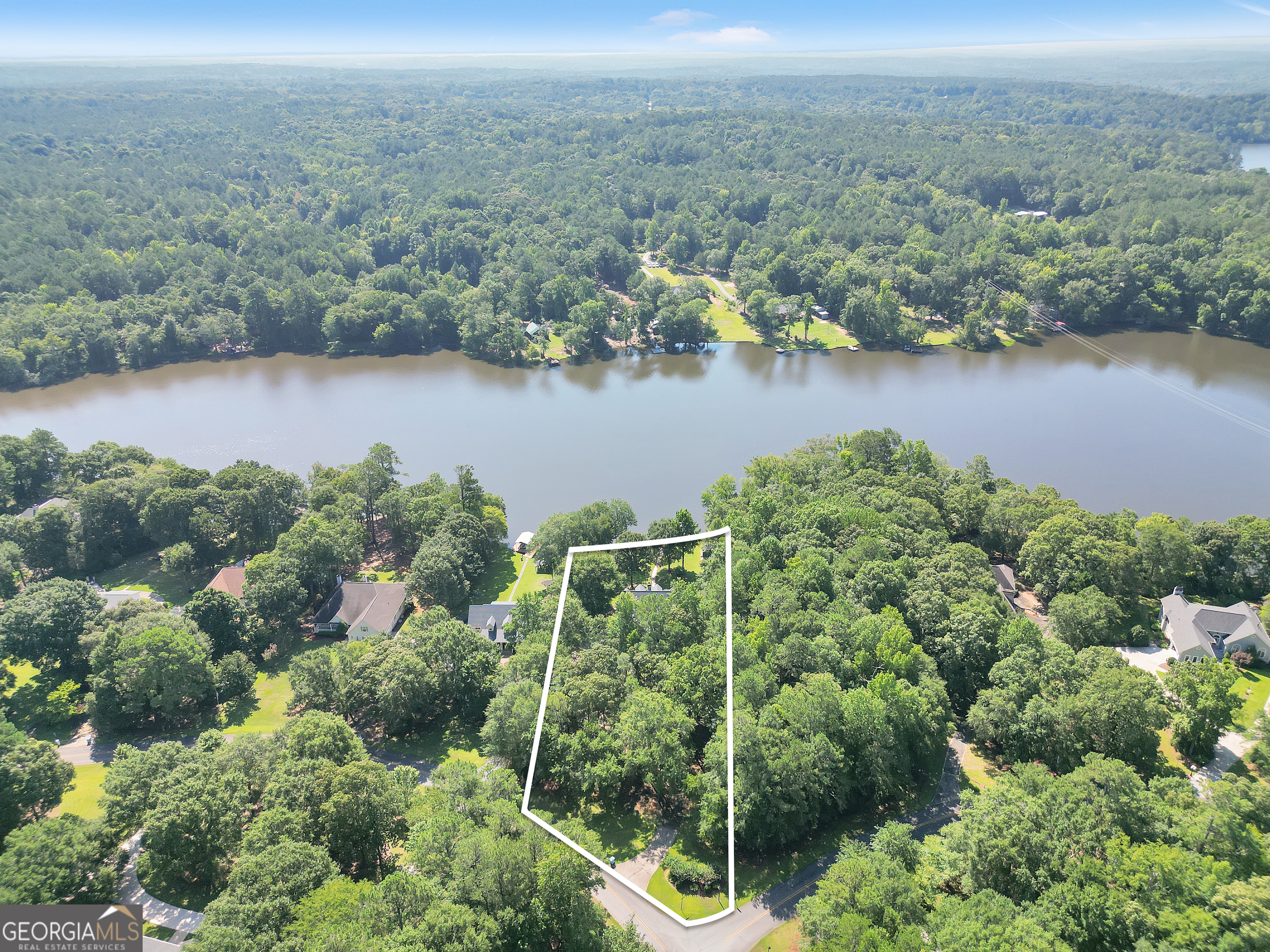 561 Harbour Shores Drive Jackson GA 30233