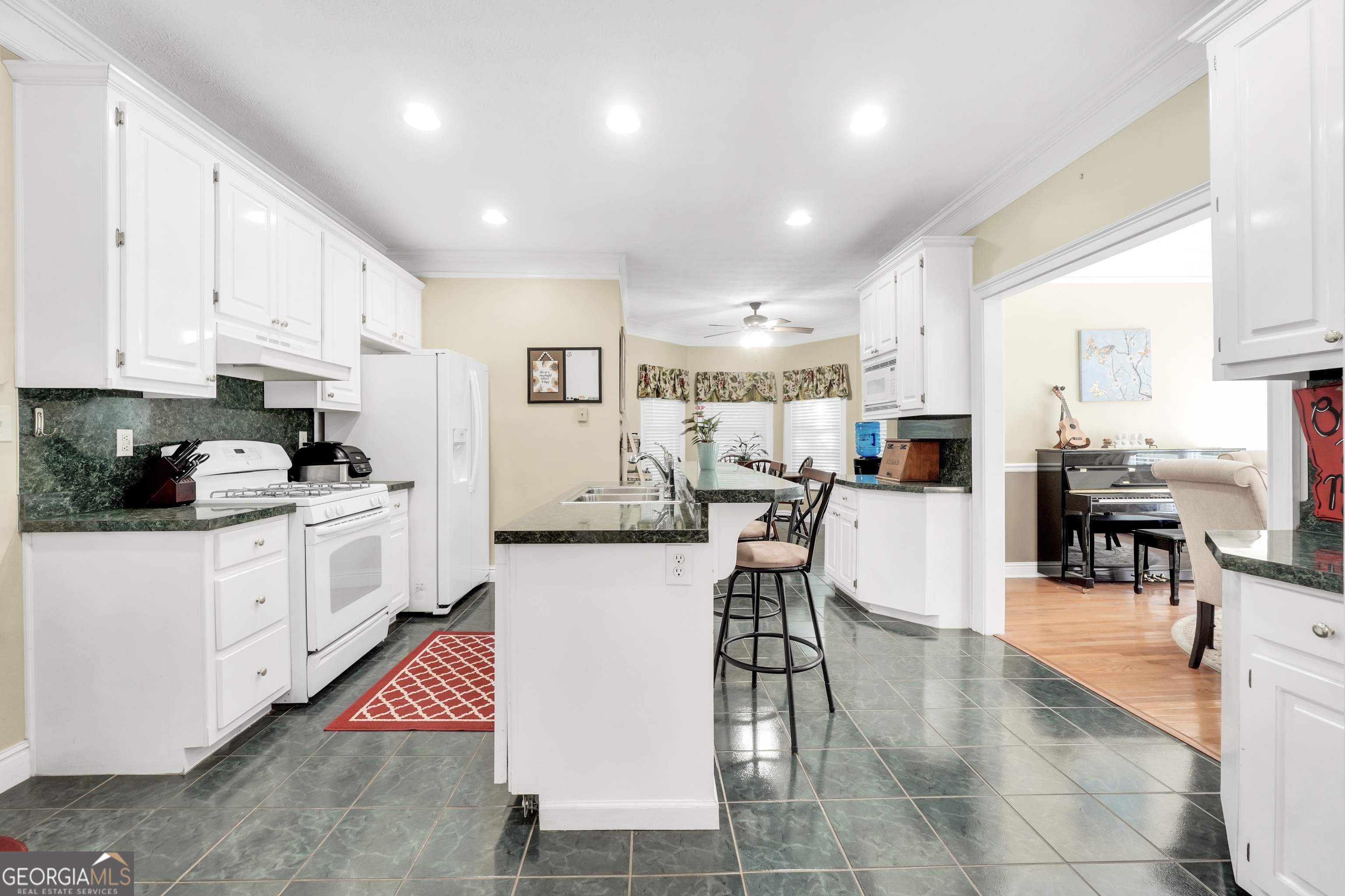 561 Harbour Shores Drive Jackson GA 30233