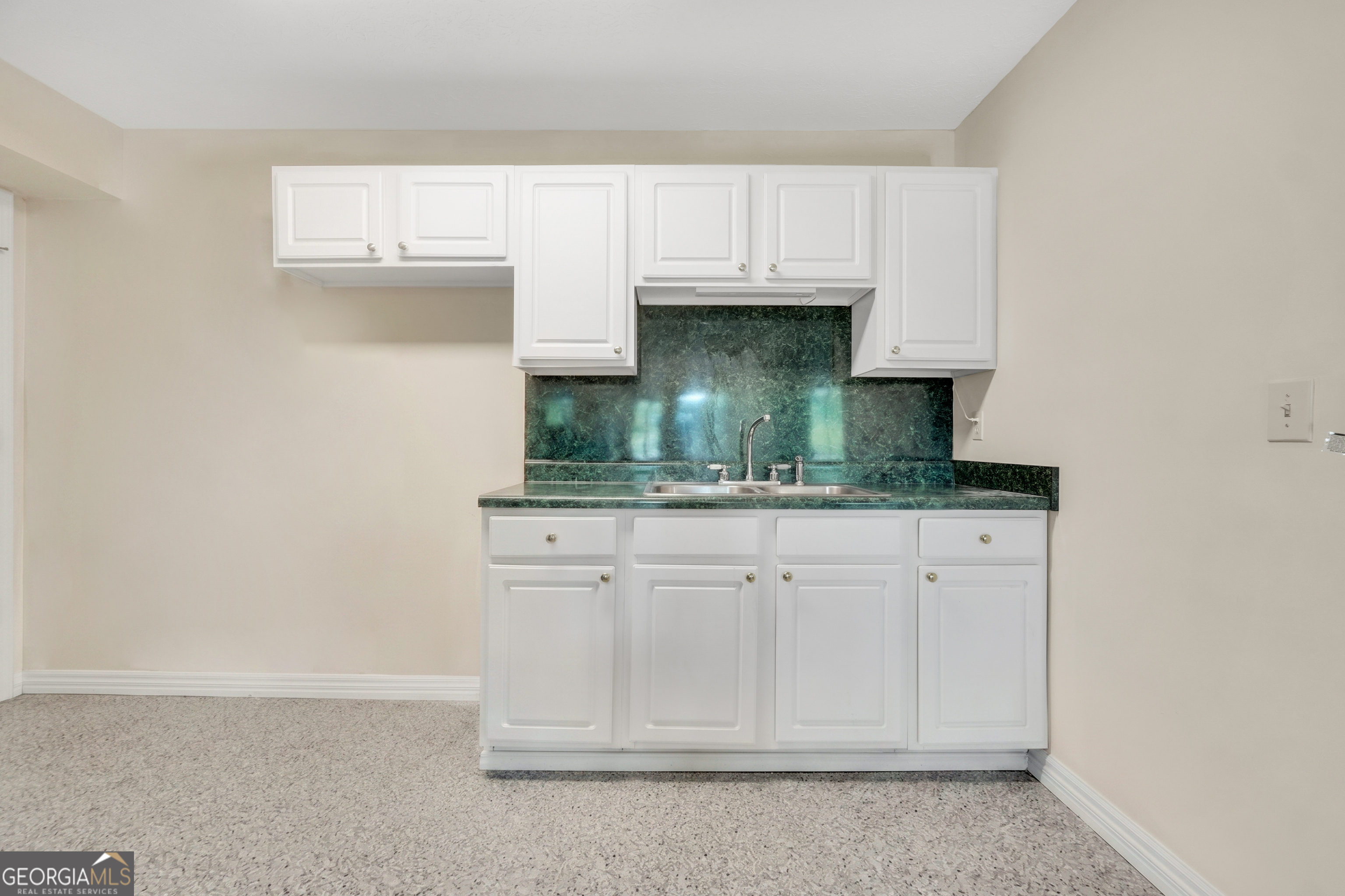 561 Harbour Shores Drive Jackson GA 30233