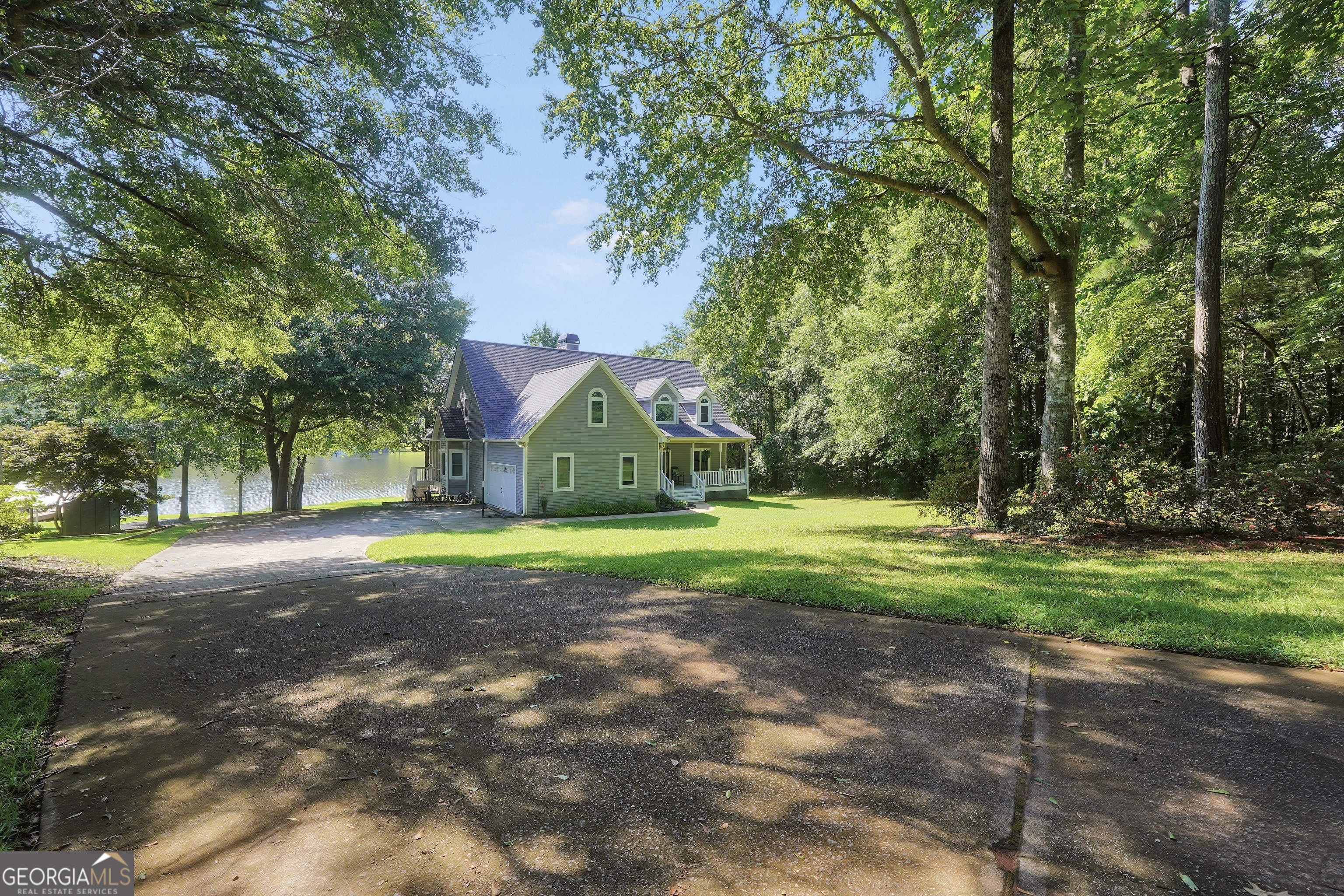 561 Harbour Shores Drive Jackson GA 30233
