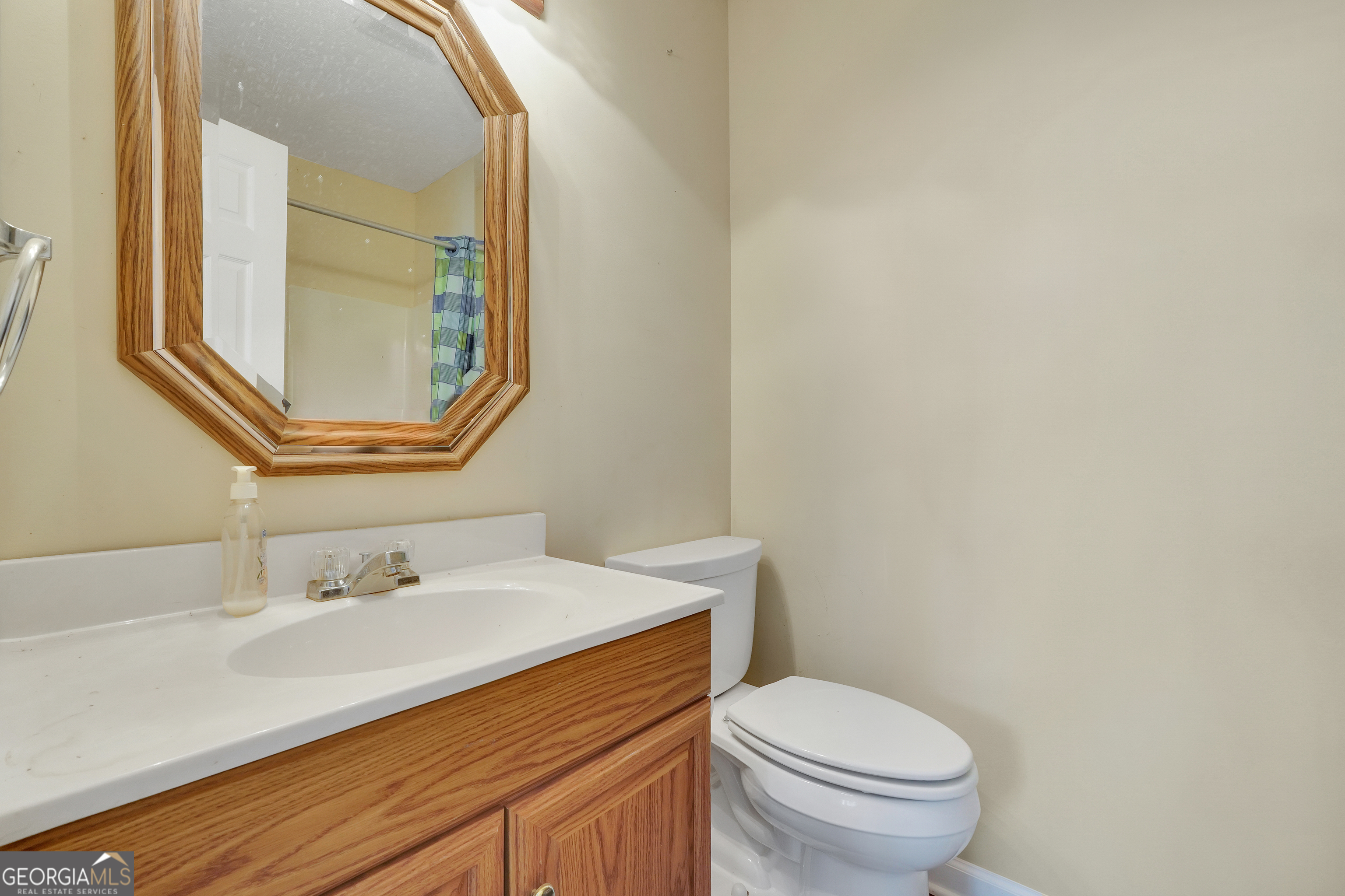 561 Harbour Shores Drive Jackson GA 30233