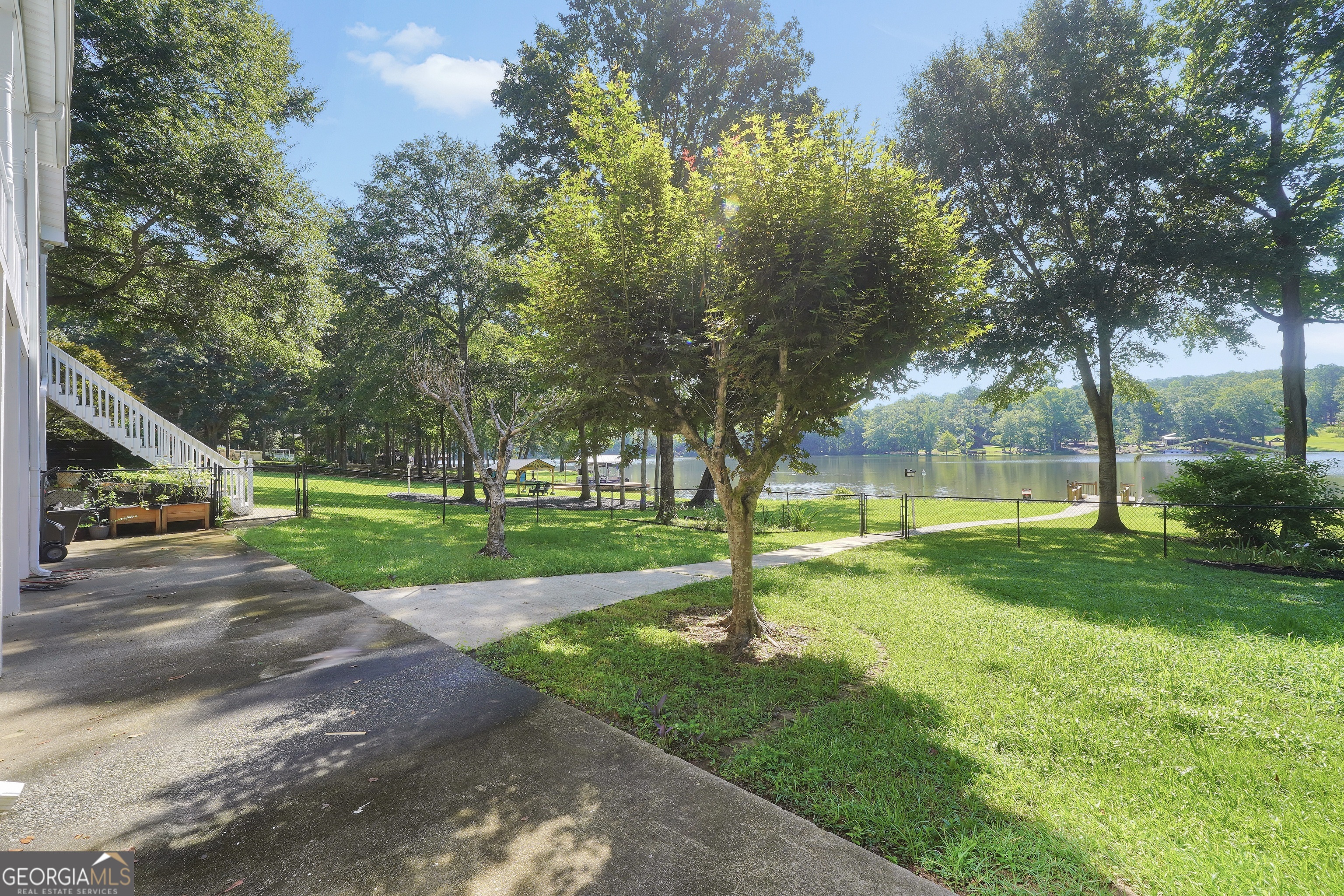561 Harbour Shores Drive Jackson GA 30233