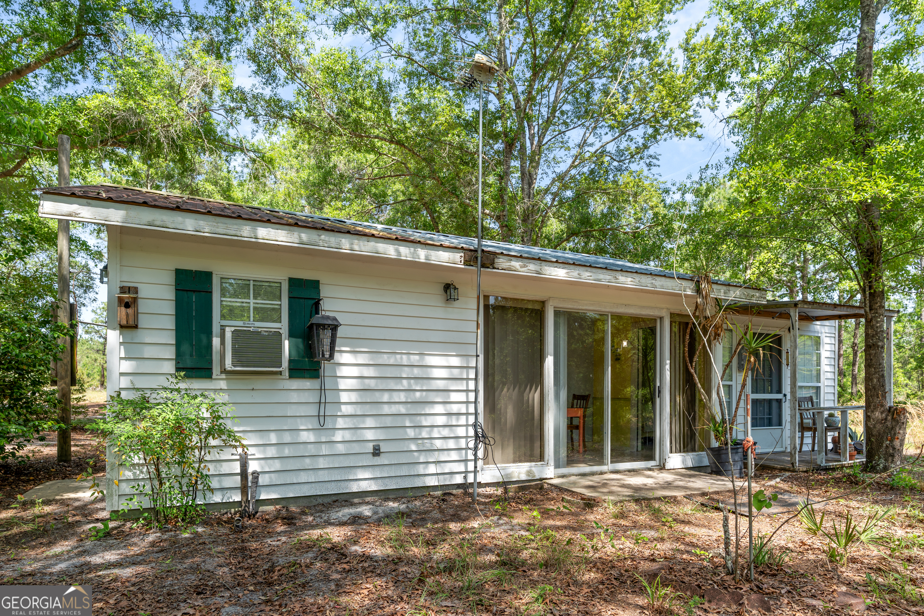 1234 Bennett Road Screven GA 31560