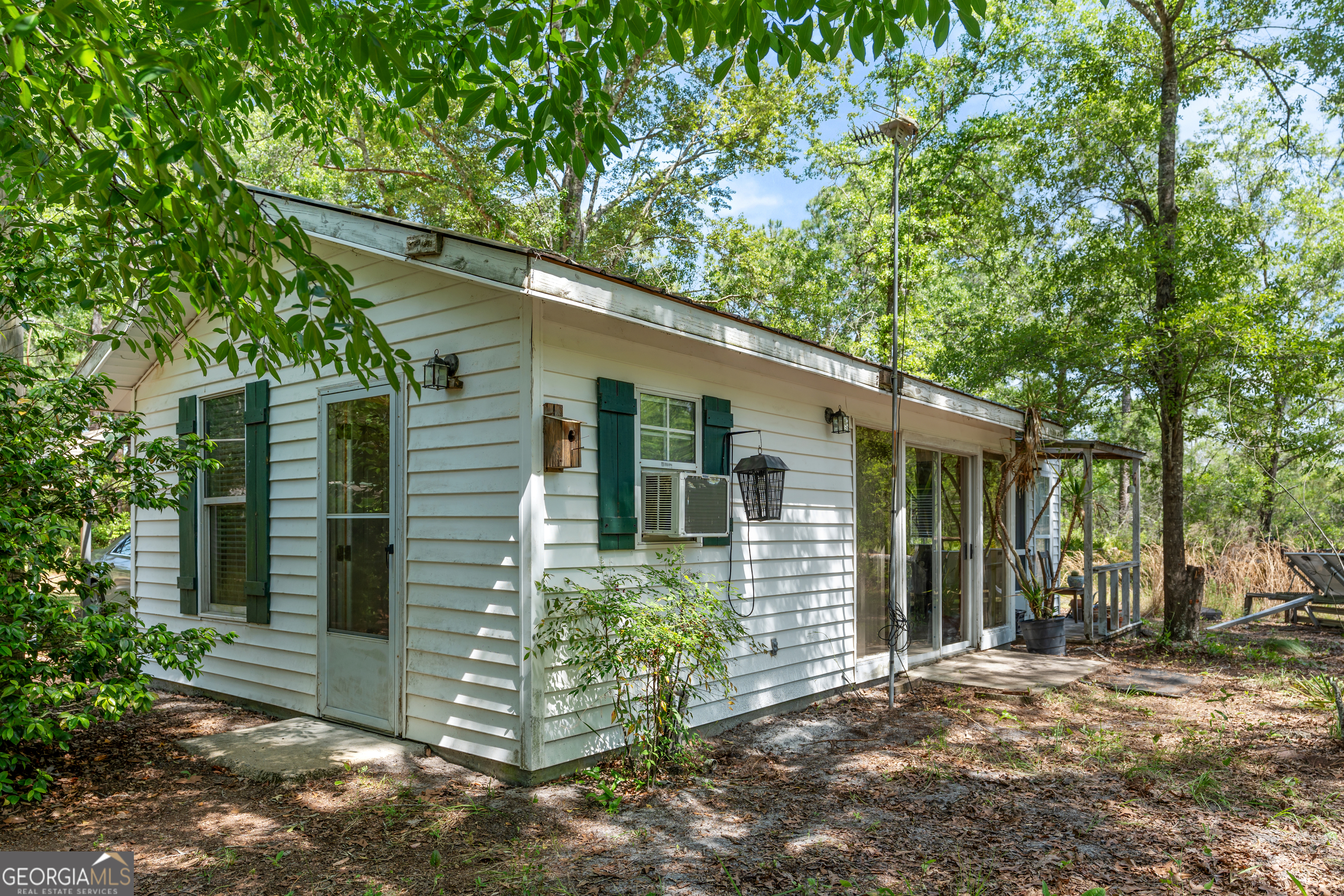 1234 Bennett Road Screven GA 31560