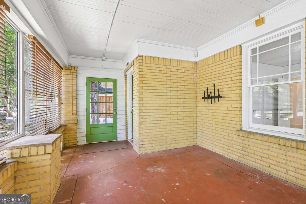 1464 Hartford Avenue SW Atlanta GA 30310