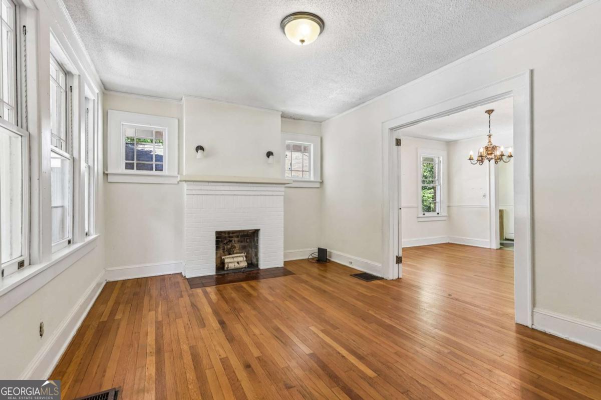 1464 Hartford Avenue SW Atlanta GA 30310