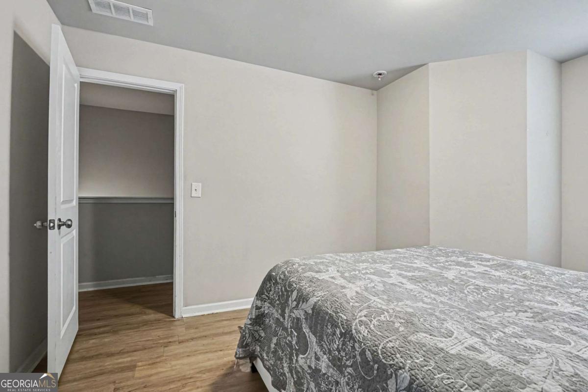 6182 Redan Overlook Lithonia GA 30058