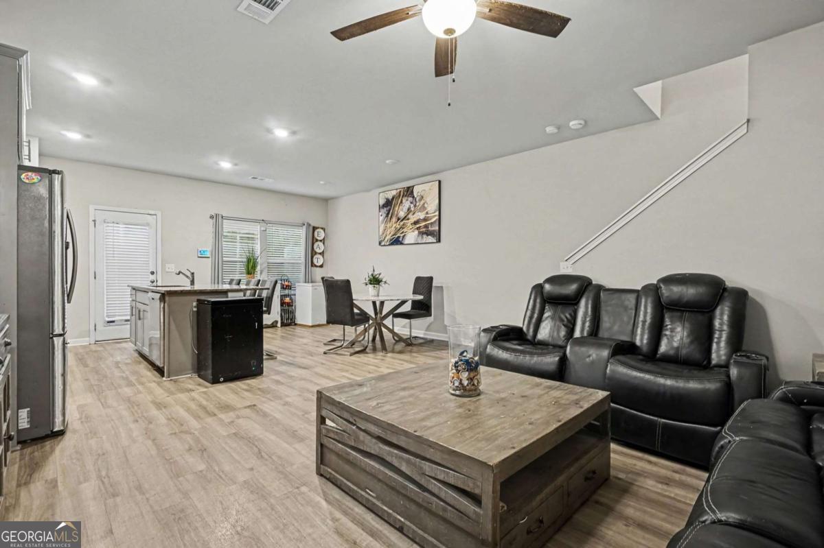 6182 Redan Overlook Lithonia GA 30058
