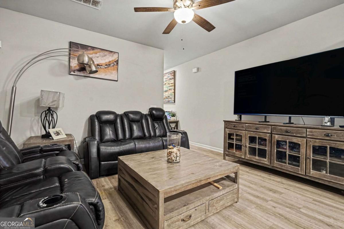 6182 Redan Overlook Lithonia GA 30058