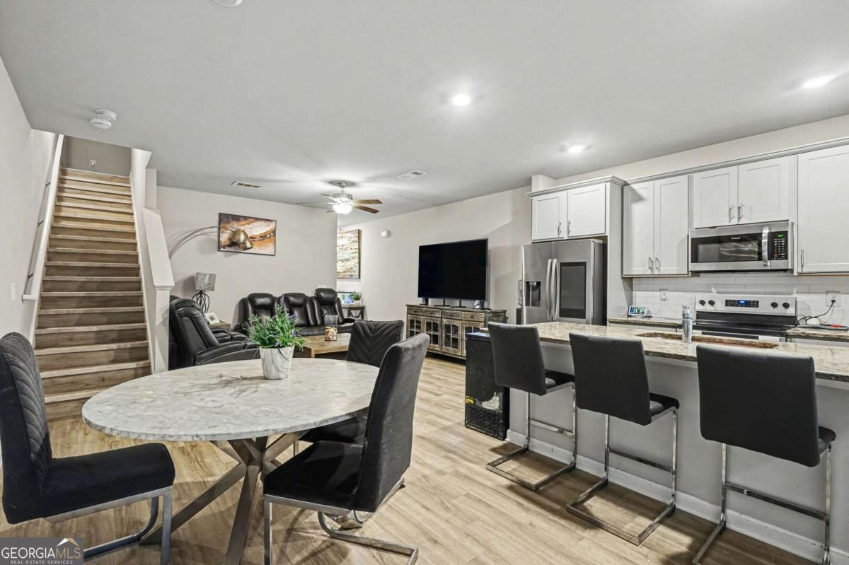 6182 Redan Overlook Lithonia GA 30058