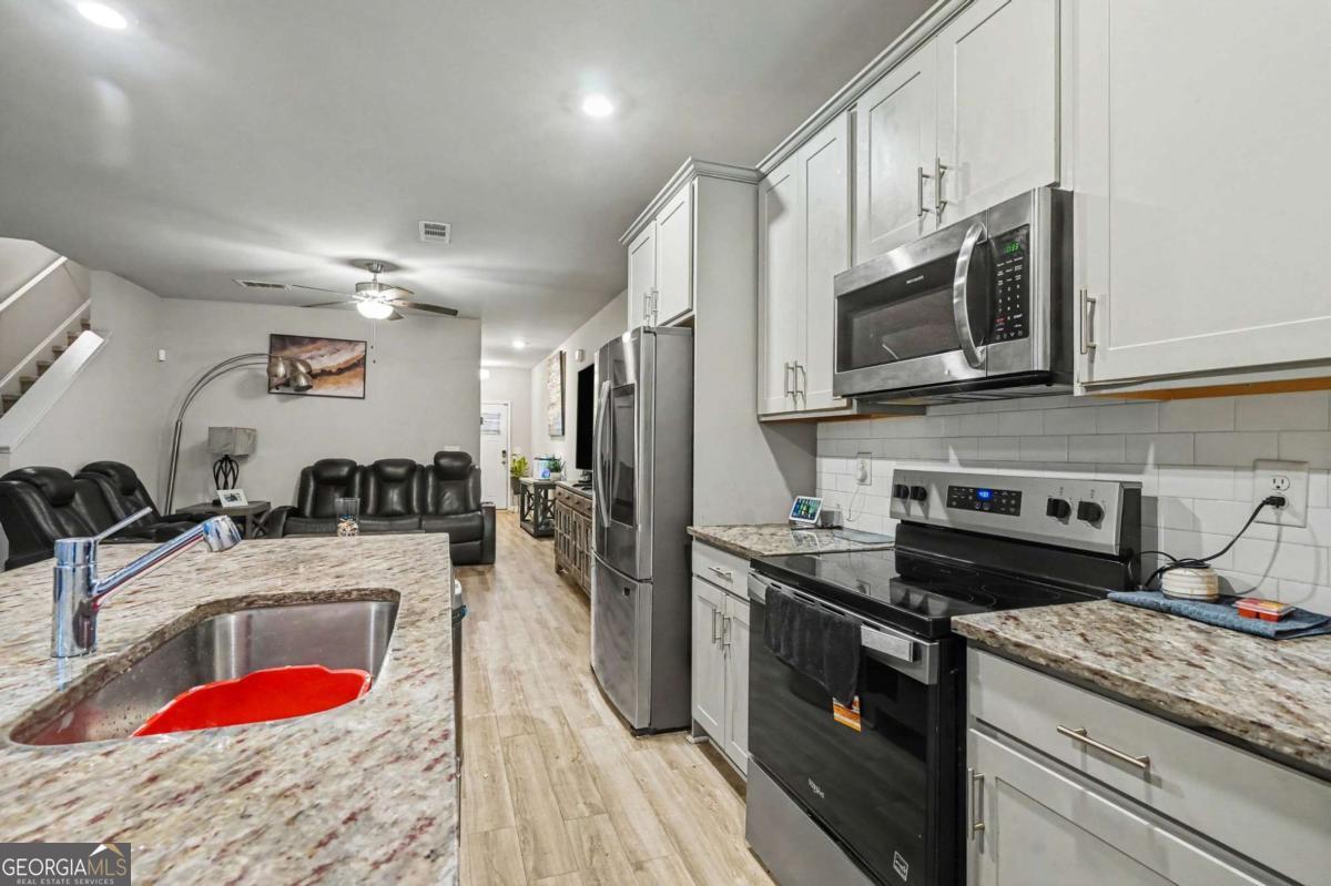 6182 Redan Overlook Lithonia GA 30058