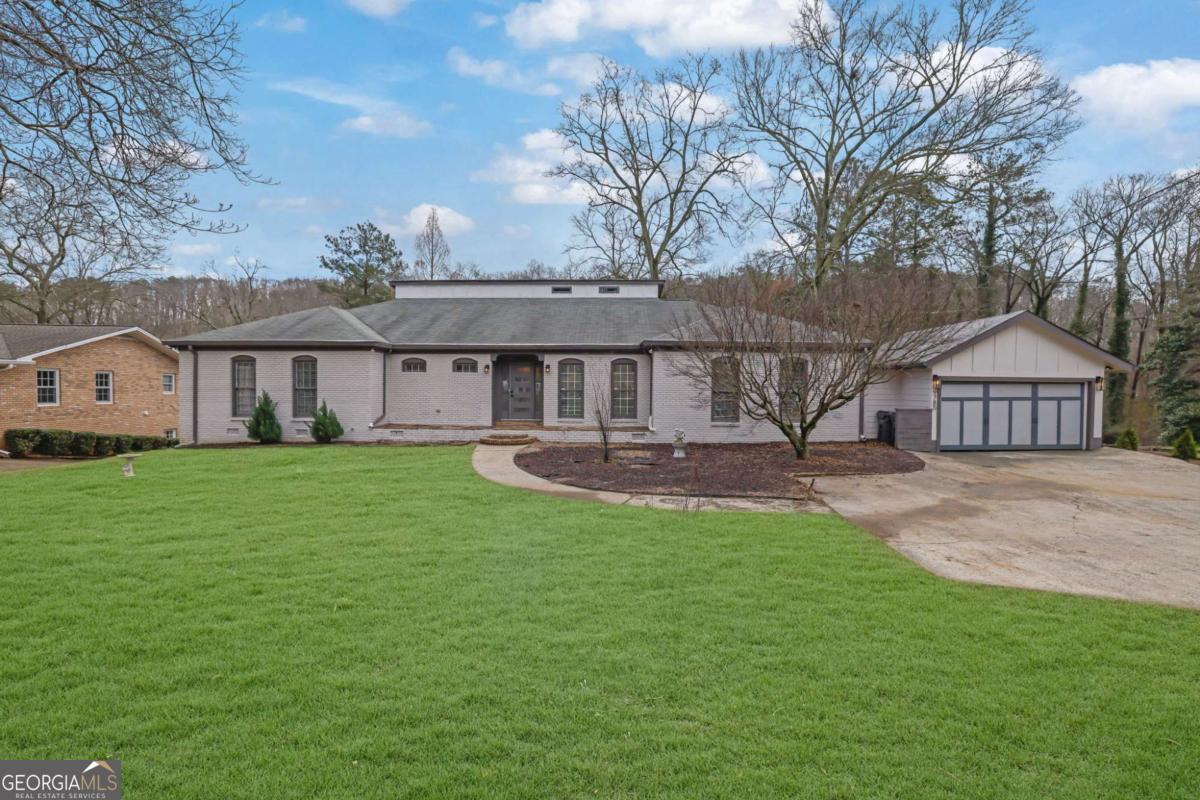 9785 La View Circle Roswell GA 30075