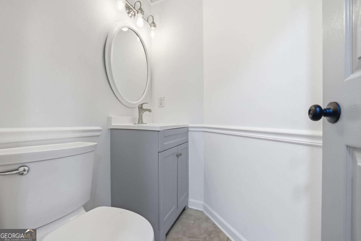 9785 La View Circle Roswell GA 30075