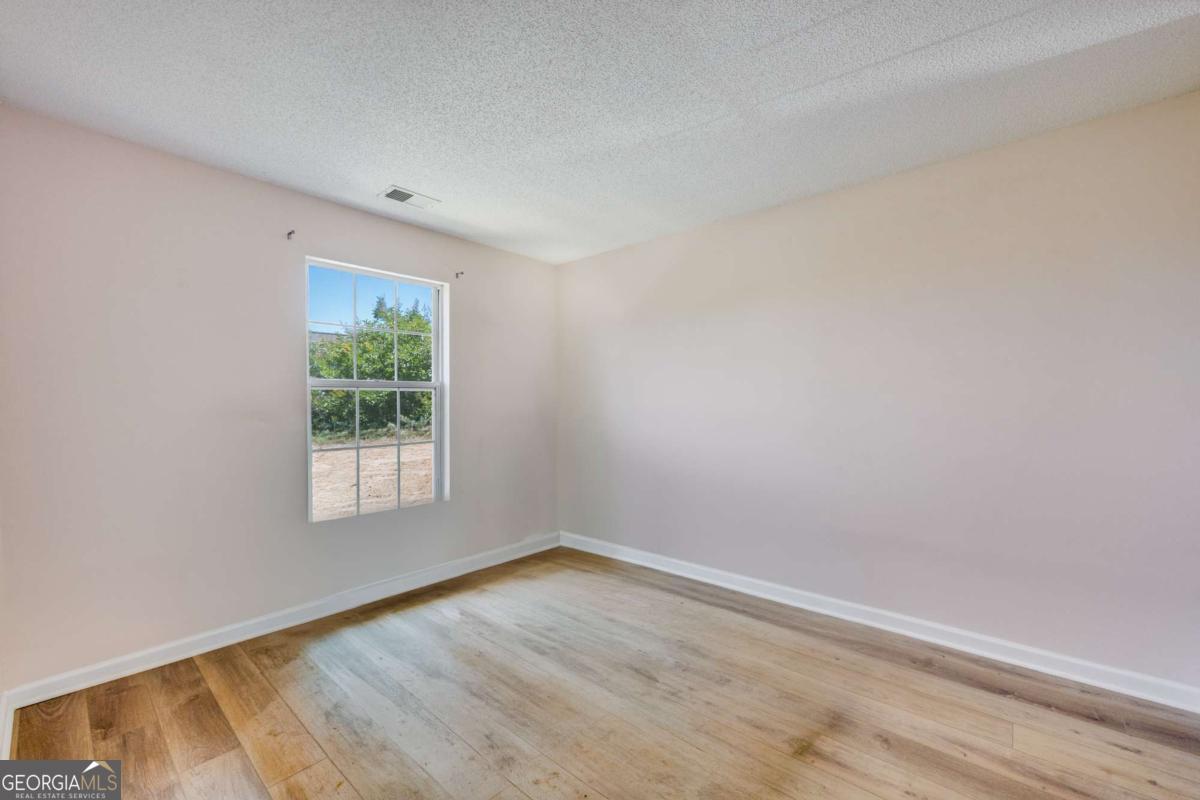 121 Fox Creek Drive Woodstock GA 30188