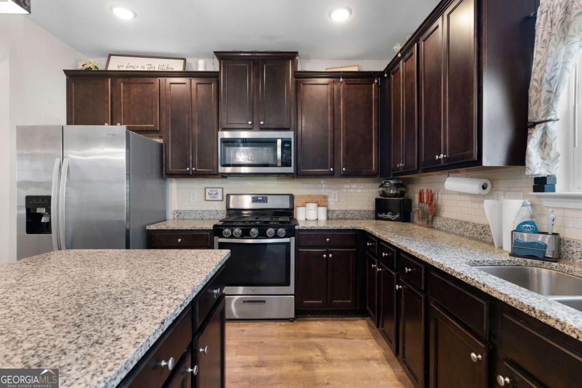 16 Colt Court Adairsville GA 30103
