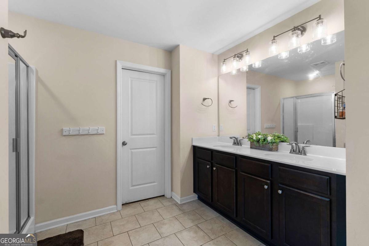 16 Colt Court Adairsville GA 30103