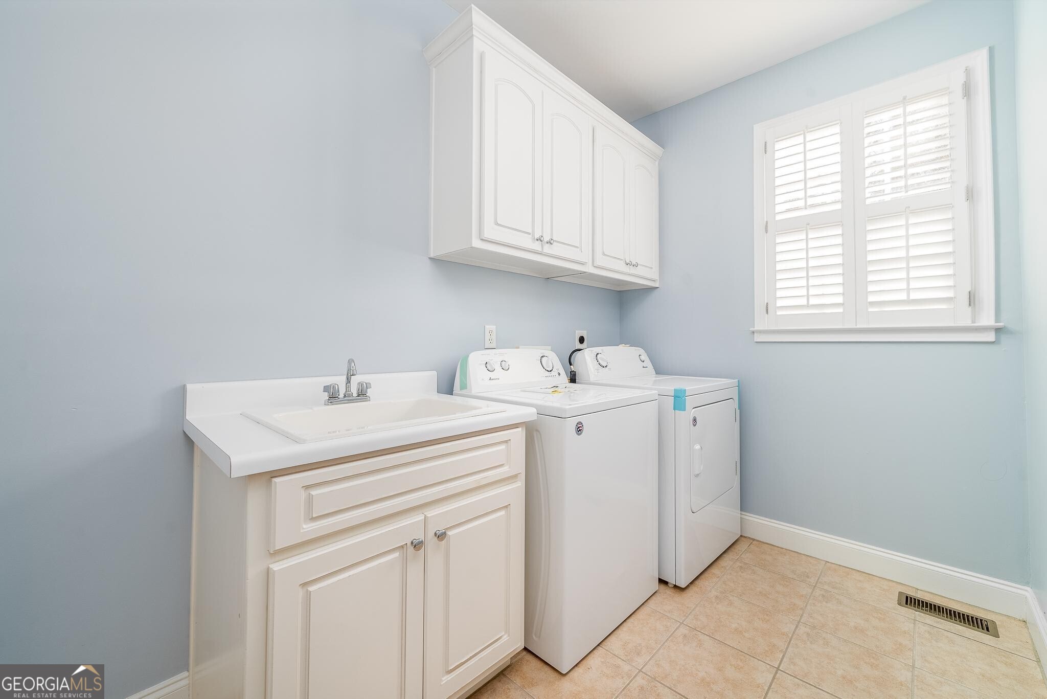 562 Grassmeade Way Snellville GA 30078