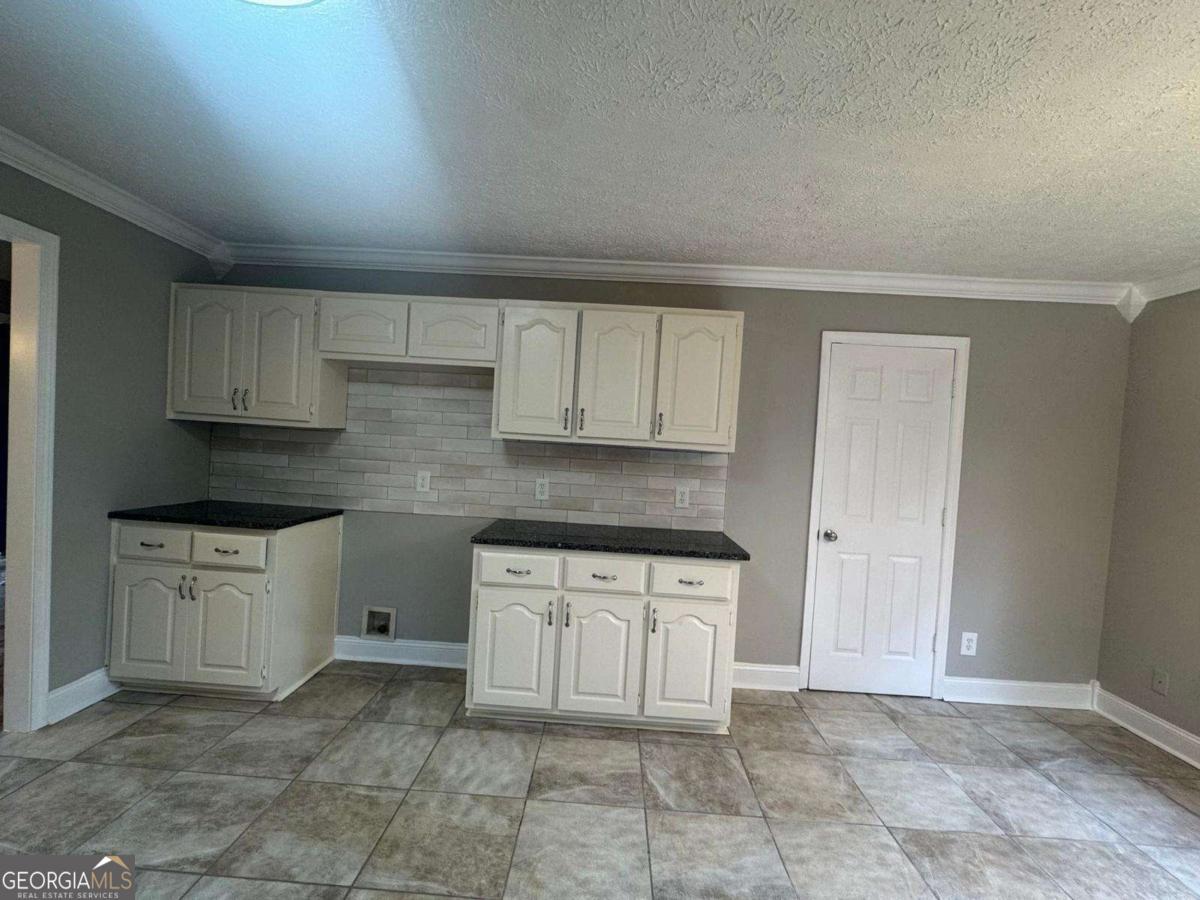 165 N Woods Lane Trenton GA 30752