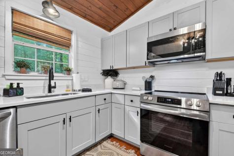 186 Dogwood Drive Epworth GA 30541