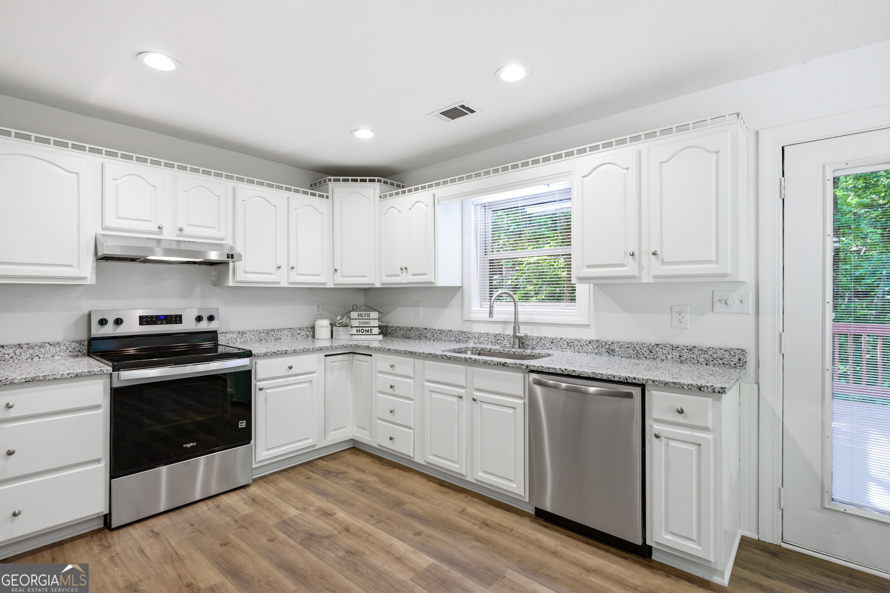 1029 Woodlawn Drive Cleveland GA 30528