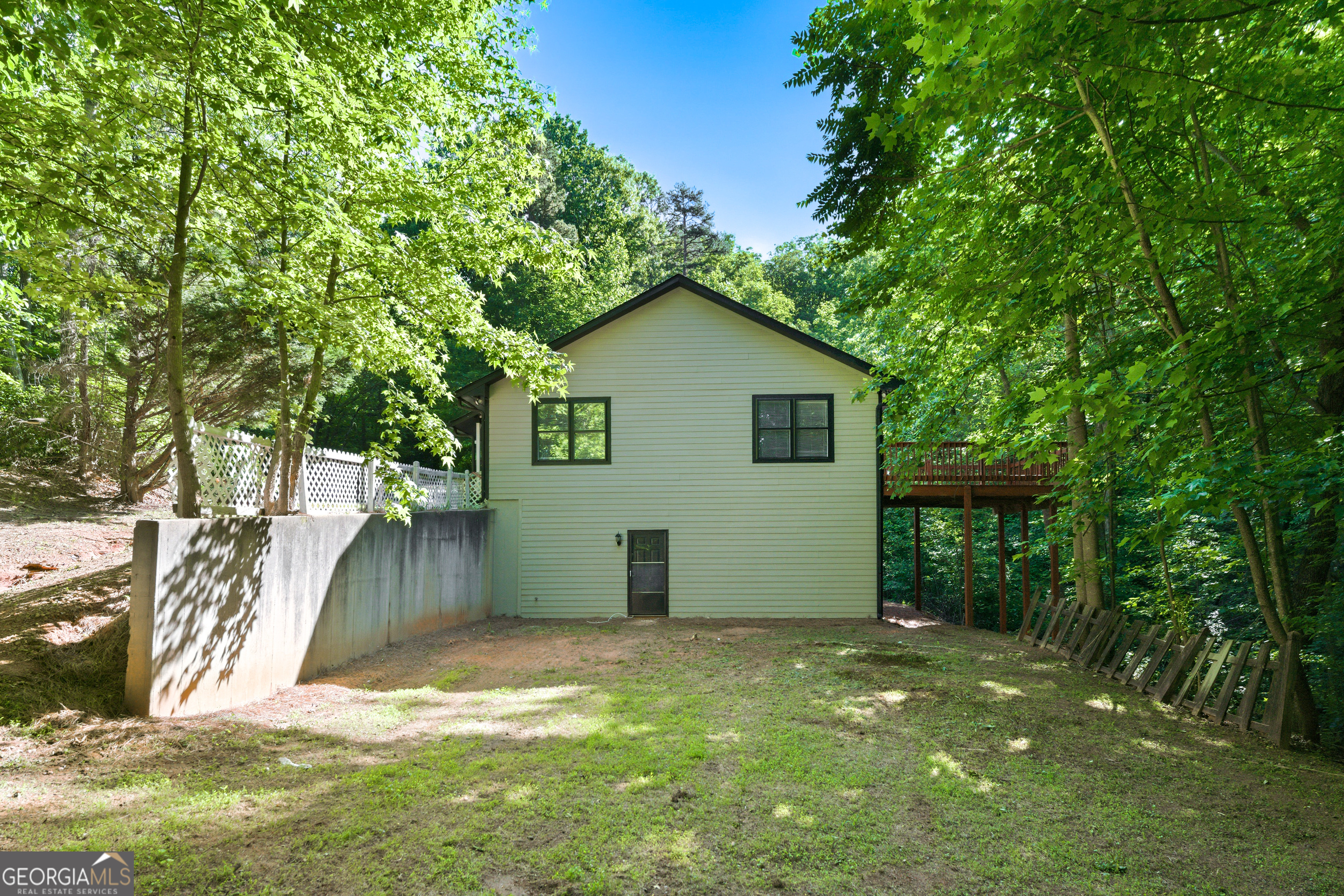 1029 Woodlawn Drive Cleveland GA 30528