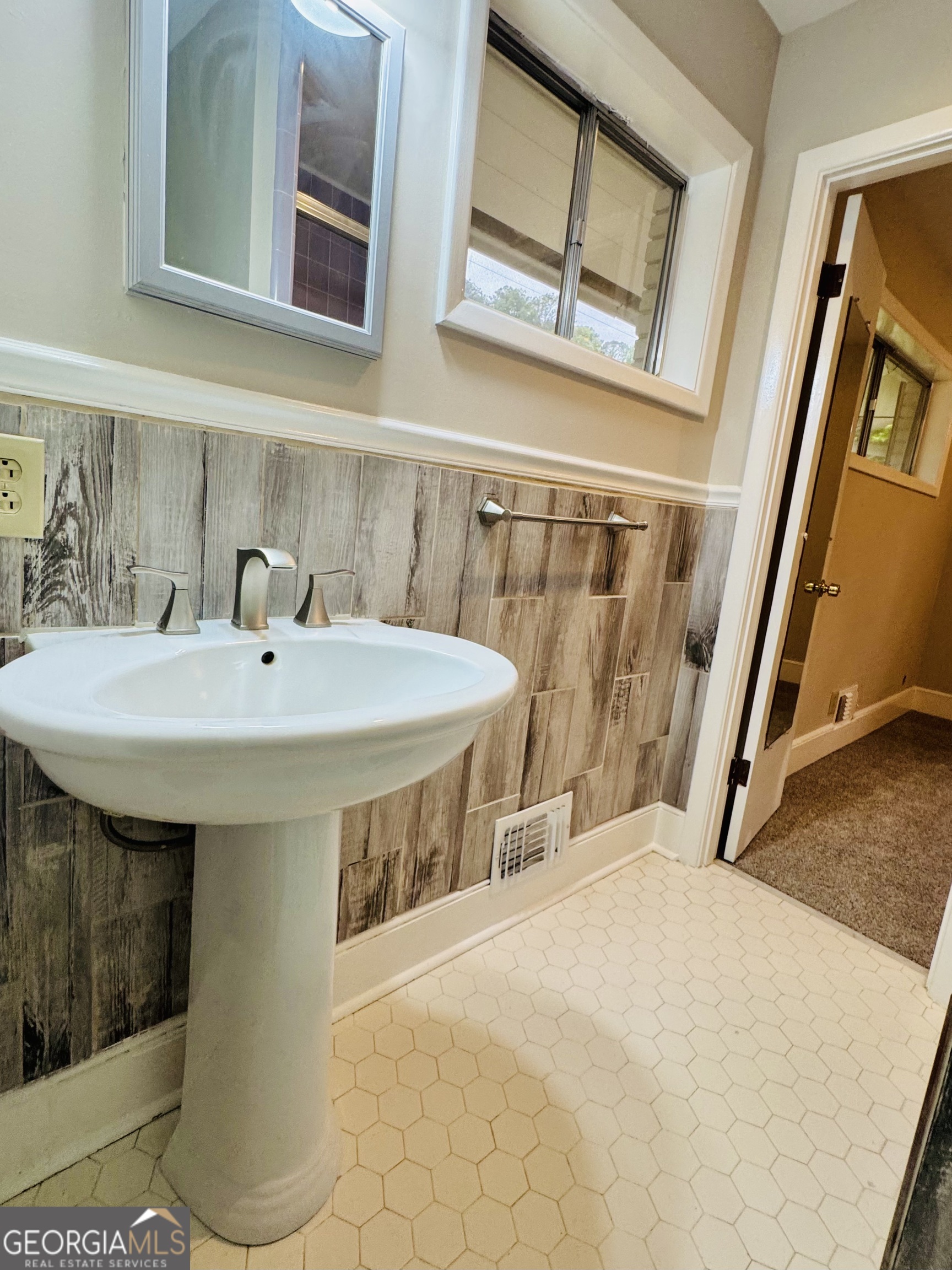 3785 Village Drive Atlanta GA 30331