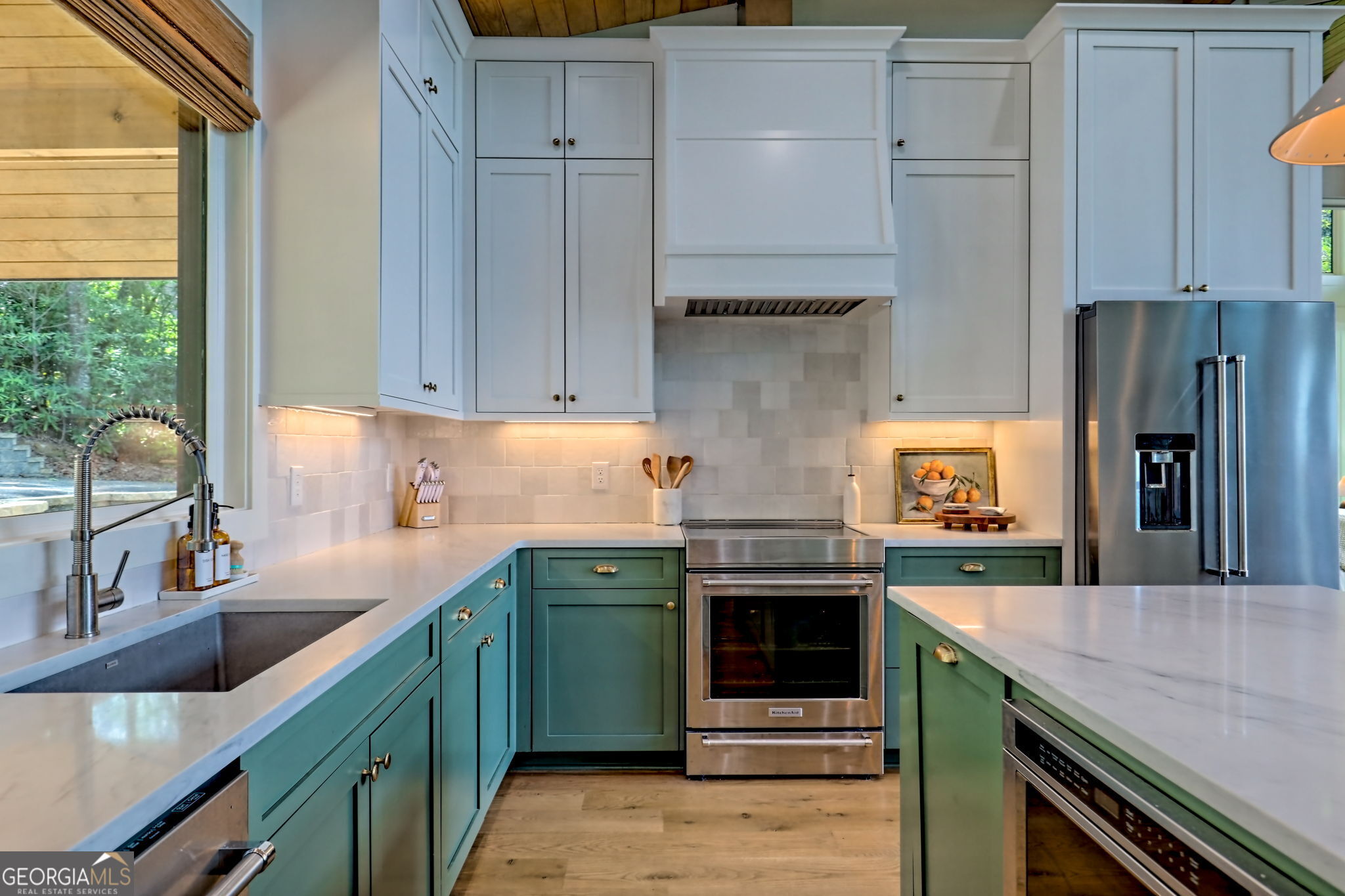 602 Charmont Drive Tiger GA 30576