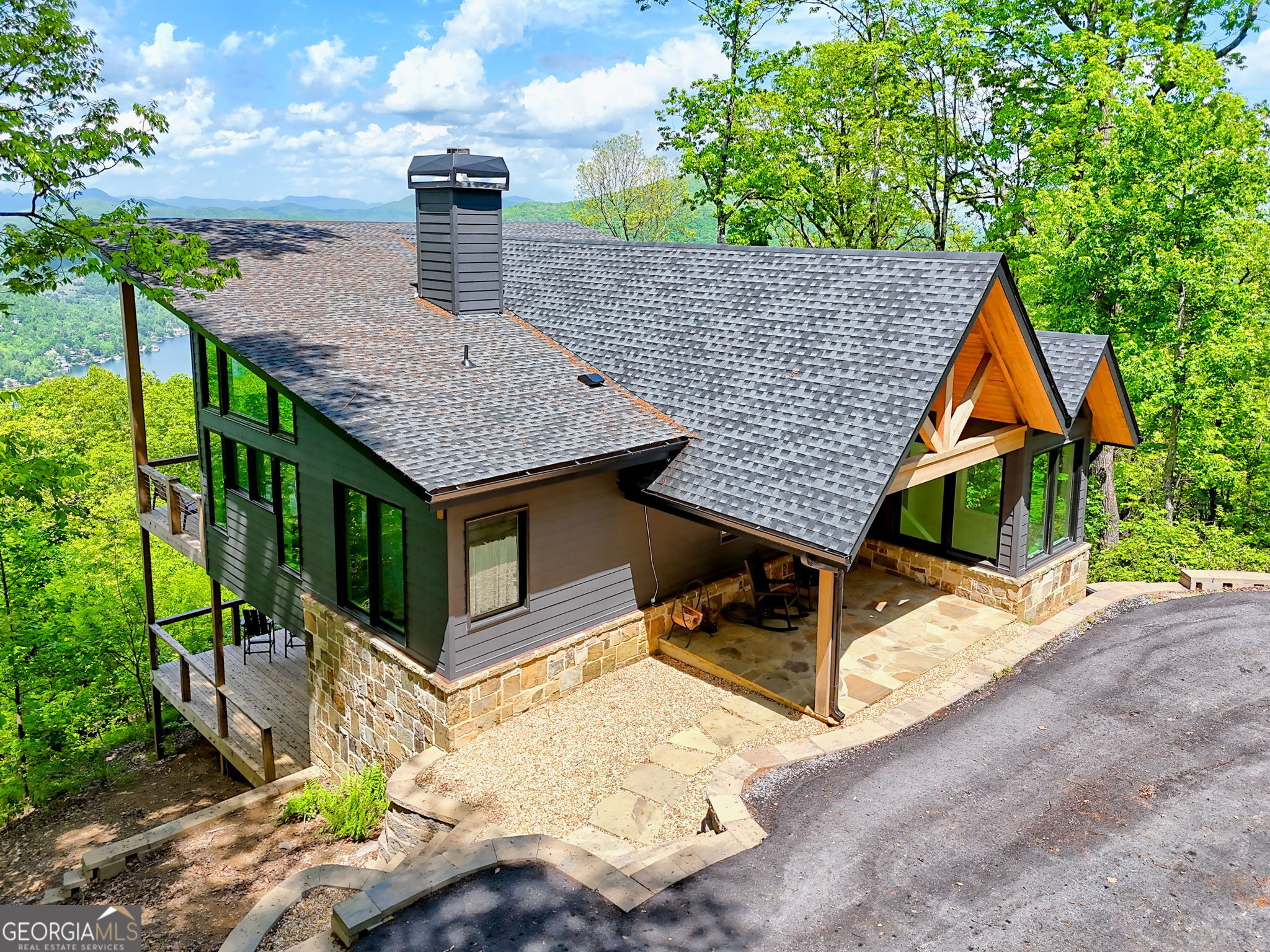 602 Charmont Drive Tiger GA 30576