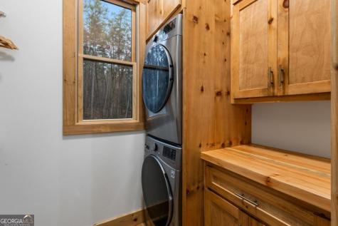649 Lees Ride Mccaysville GA 30555