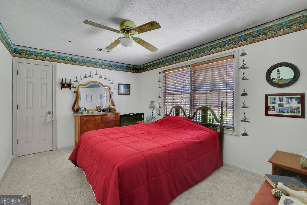 1339 Saint Michaels Court SW Lilburn GA 30047