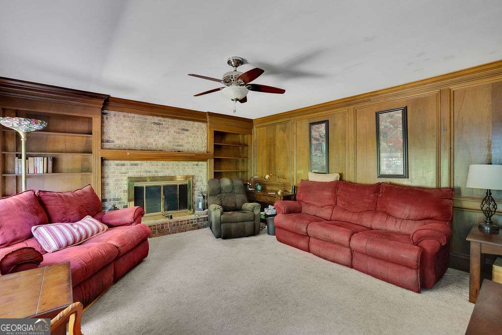 1339 Saint Michaels Court SW Lilburn GA 30047