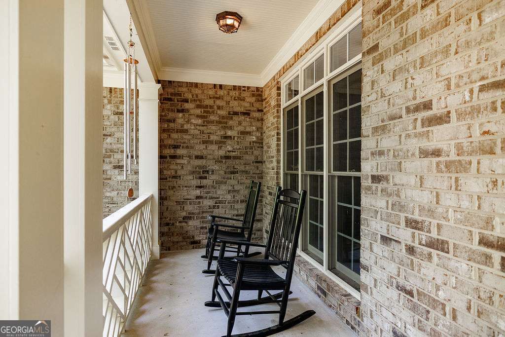 1774 Bridge Water Creek Bishop GA 30621