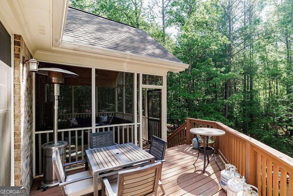 1774 Bridge Water Creek Bishop GA 30621