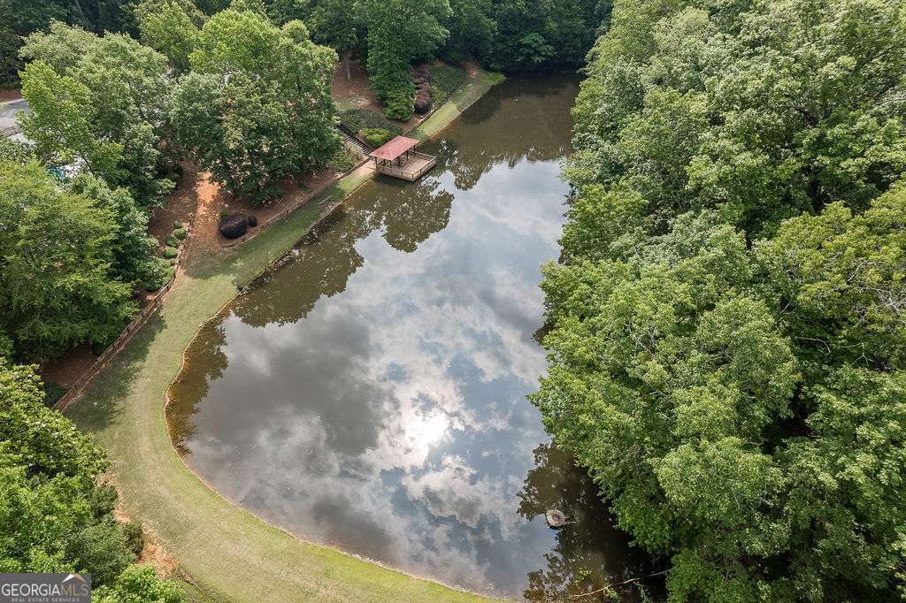 1774 Bridge Water Creek Bishop GA 30621