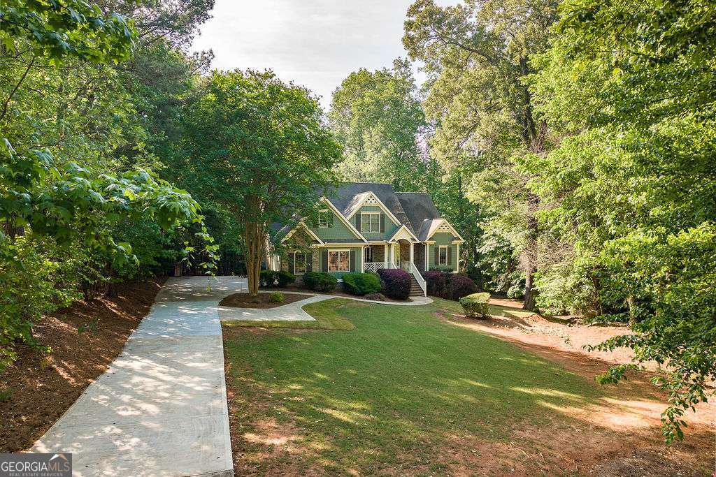 1774 Bridge Water Creek Bishop GA 30621