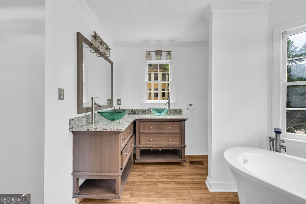 4634 Riveredge Cove Snellville GA 30039