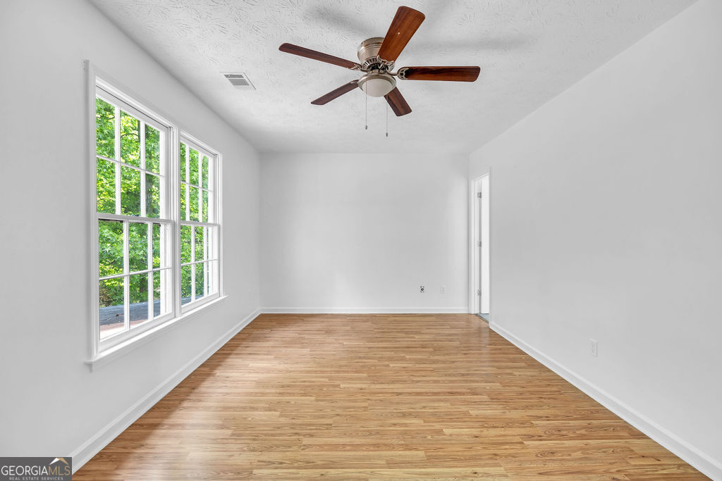 4634 Riveredge Cove Snellville GA 30039