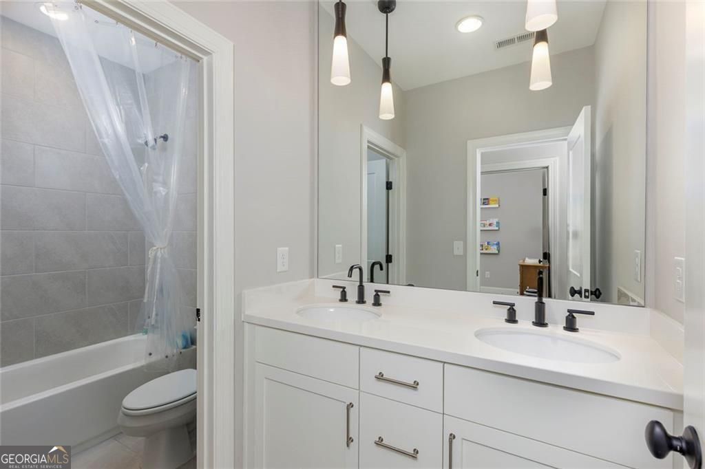 2078 Drew Drive Atlanta GA 30318