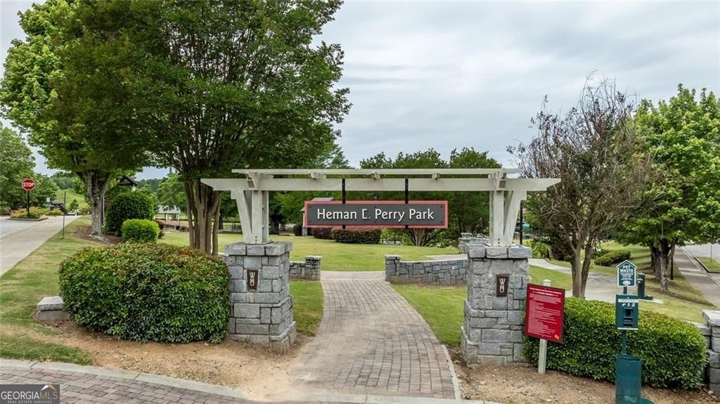 2078 Drew Drive Atlanta GA 30318