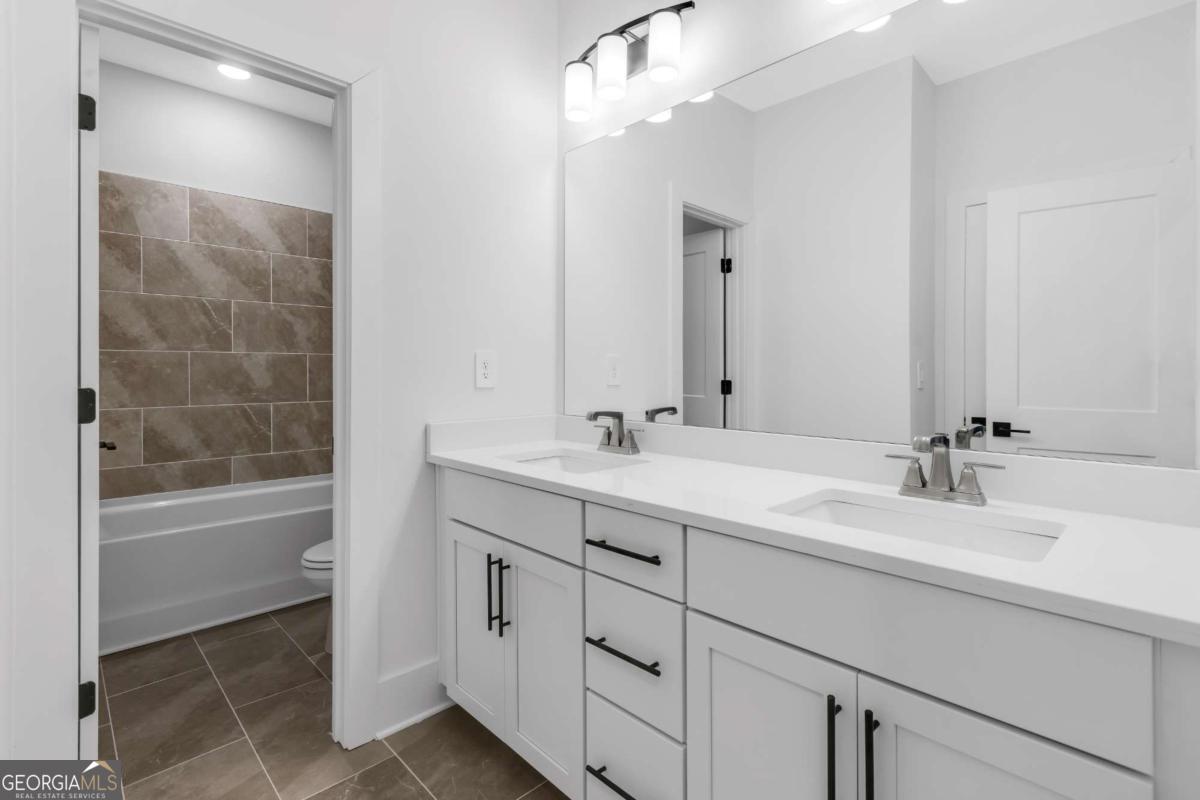 3625 Belle Fileds Crossing Suwanee GA 30024