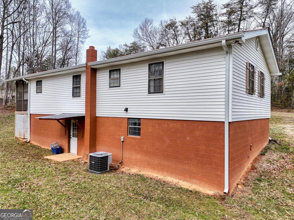 643 Number 20 Mine Road Mccaysville GA 30555