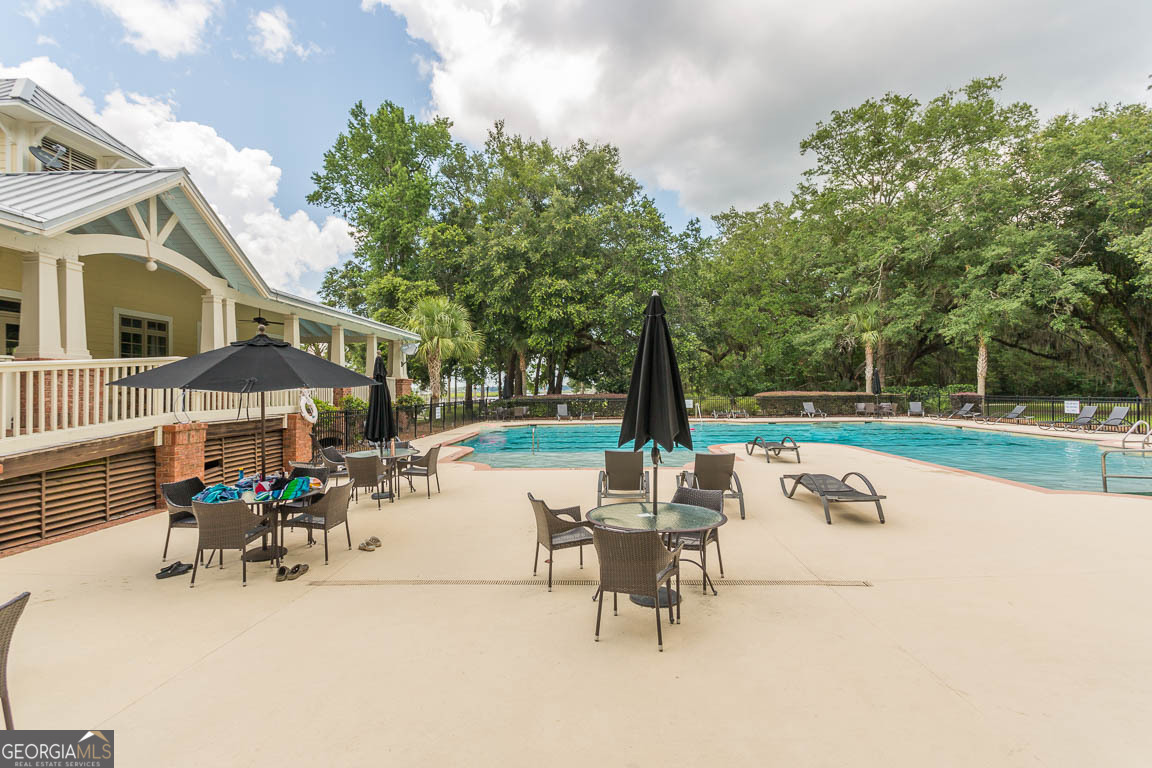 98 Eagle Crest Drive Waverly GA 31565