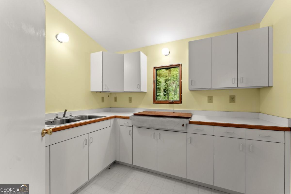 705 Long Mountain Road Cleveland GA 30528