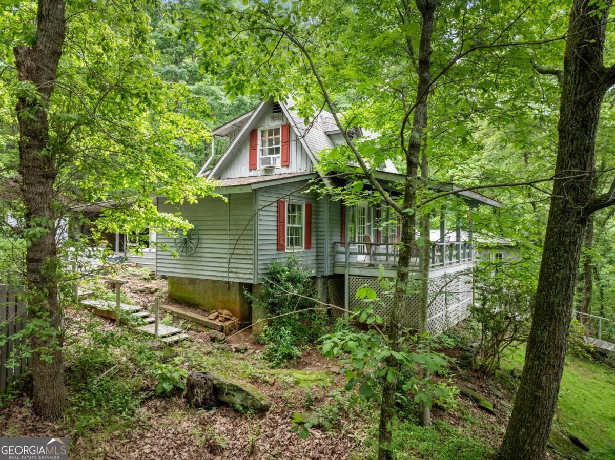 705 Long Mountain Road Cleveland GA 30528